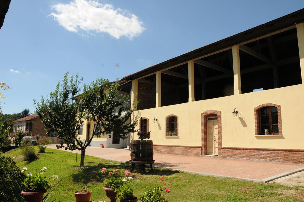 B&B La Coccarda Castell'Alfero Exterior photo